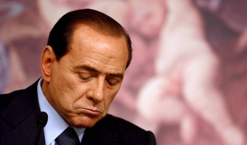 Tribunal italiano inhabilita a Berlusconi por dos años