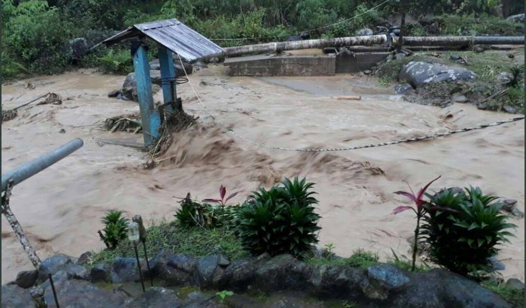Bucay no cuenta con agua potable debido a colapso de represa