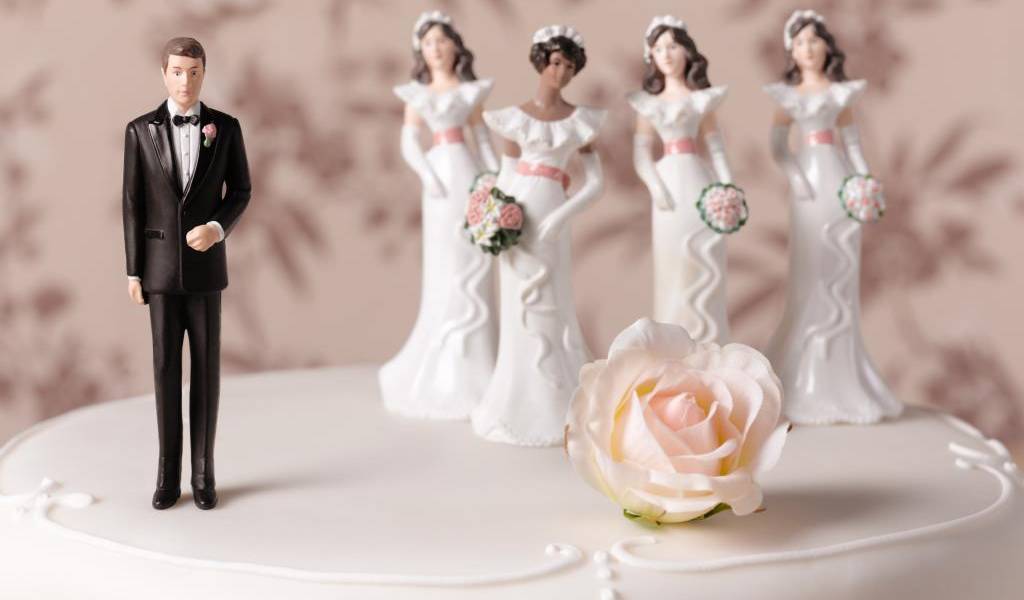 Juez federal de Utah falla a favor de la poligamia
