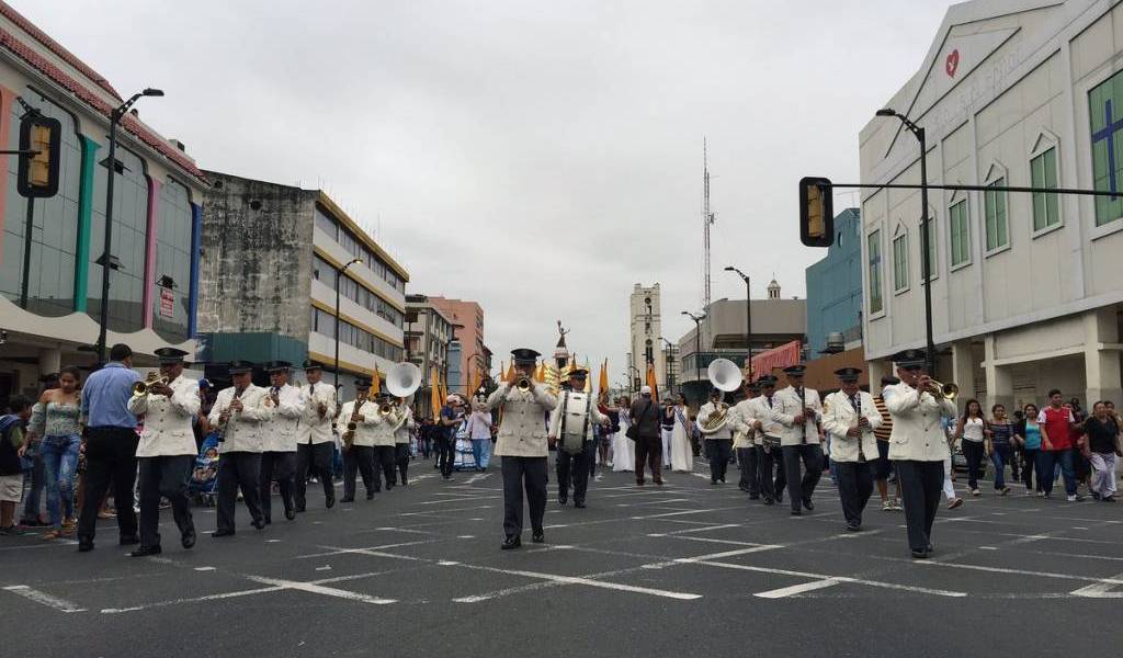 La Perla del Pacífico es homenajeada con un gran desfile en su honor