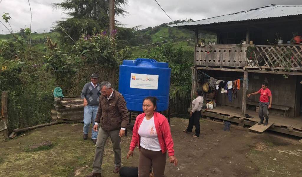 Seis días después de la declaratoria de emergencia, en Las Pampas, Sigchos, siguen aislados