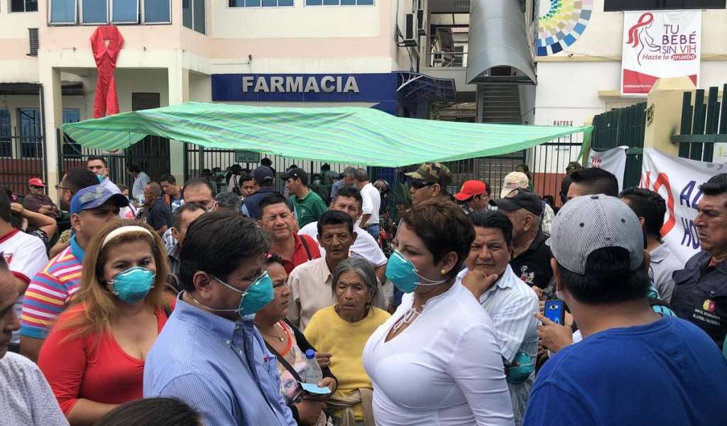 Comitiva de Asamblea intentó visitar hospital neumológico Alfredo Valenzuela clausurado