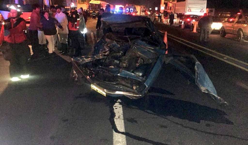 Dos muertos por accidente vial en la Pamericana Sur, Quito