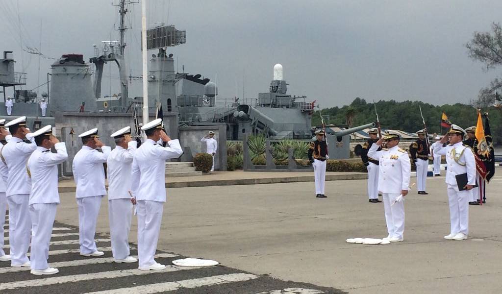 Armada Nacional ascendió a tres oficiales en ceremonia marcial