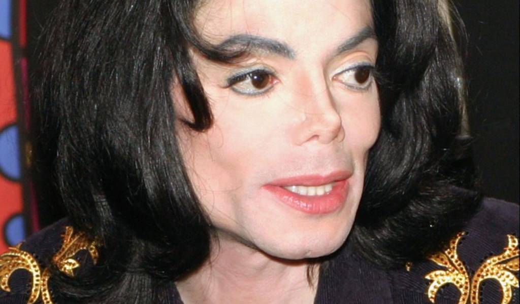 Michael Jackson bebía seis botellas de vino, antes de morir