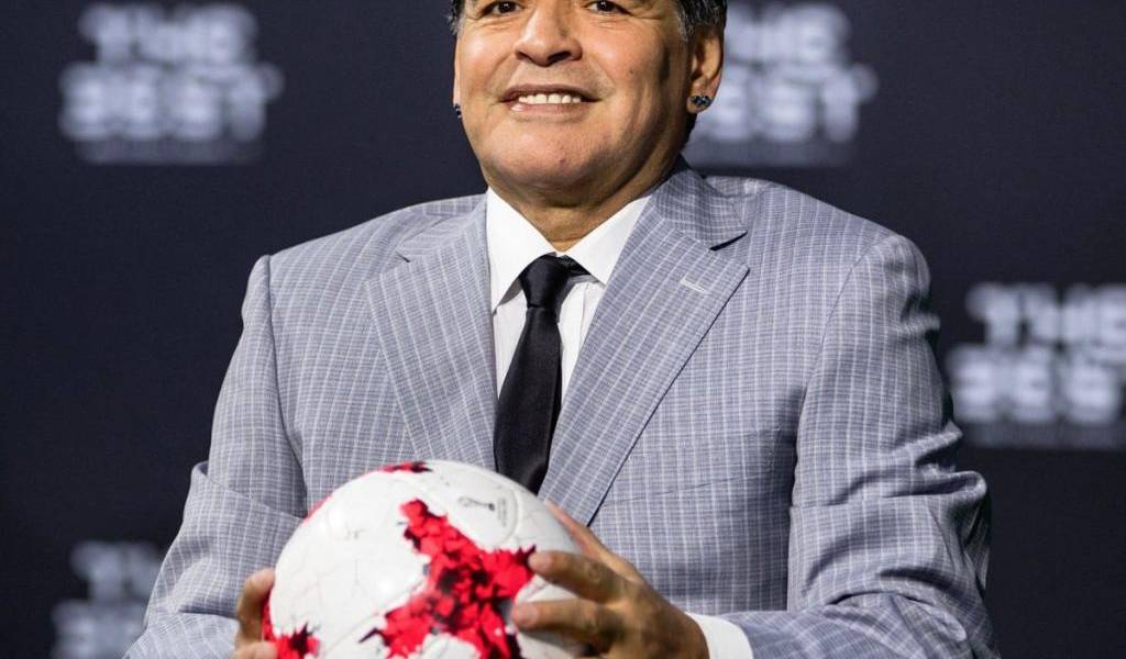 Maradona critica al FC Barcelona por ausencia en gala FIFA