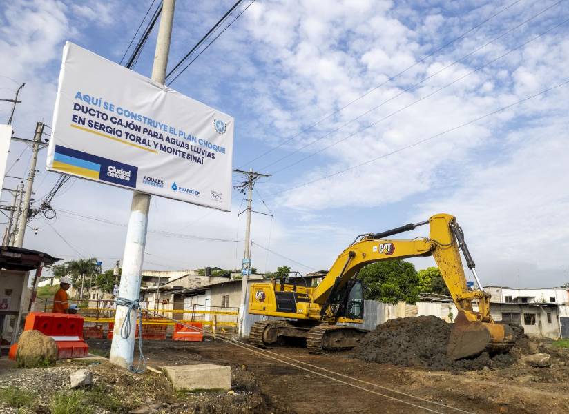 La Alcaldía, mediante su personal, realiza trabajos de prevención en el noroeste de Guayaquil. La Alcaldía, mediante su personal, realiza trabajos de prevención en el noroeste de Guayaquil.