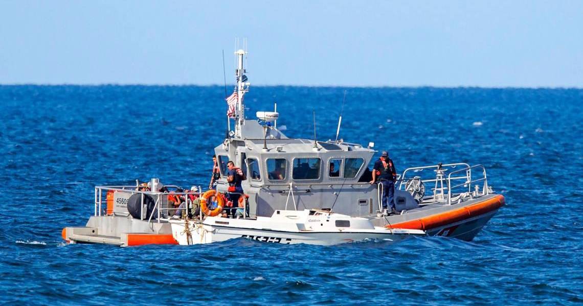13 migrantes, entre ellos unos ecuatorianos, son interceptados en el mar cerca de Miami