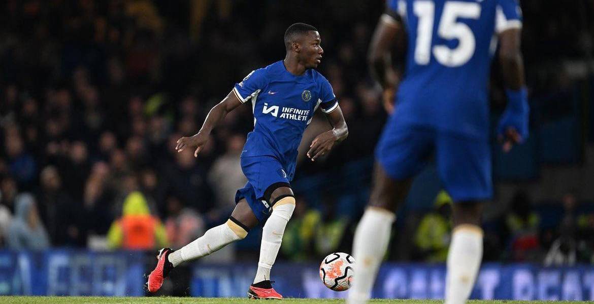 La prensa inglesa crítica a Moisés Caicedo: fue intrascendente en la goleada que recibió el Chelsea
