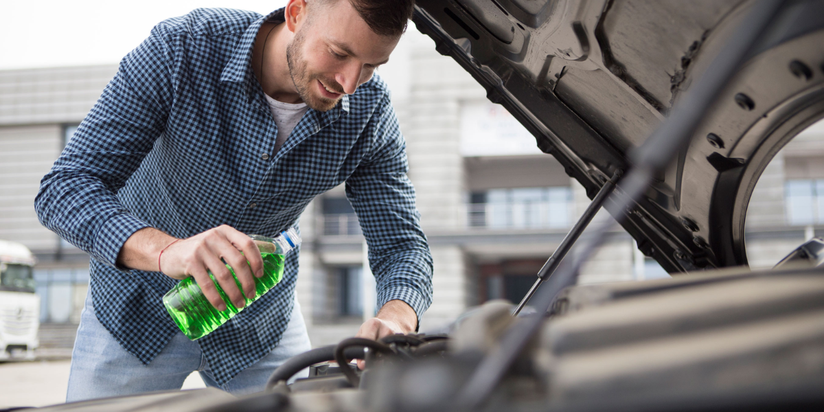 Consejos para cuidar tu auto: ¿Cómo y cada cuánto se debe de cambiar el líquido refrigerante?