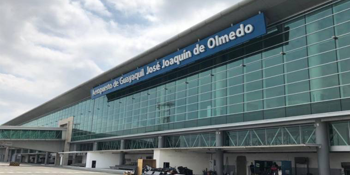 Aeronave que cubría ruta Los Ángeles - Lima aterrizó de emergencia en Guayaquil