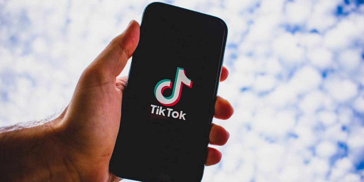 Menores de 13 años tienen cuentas en TikTok, según una investigación
