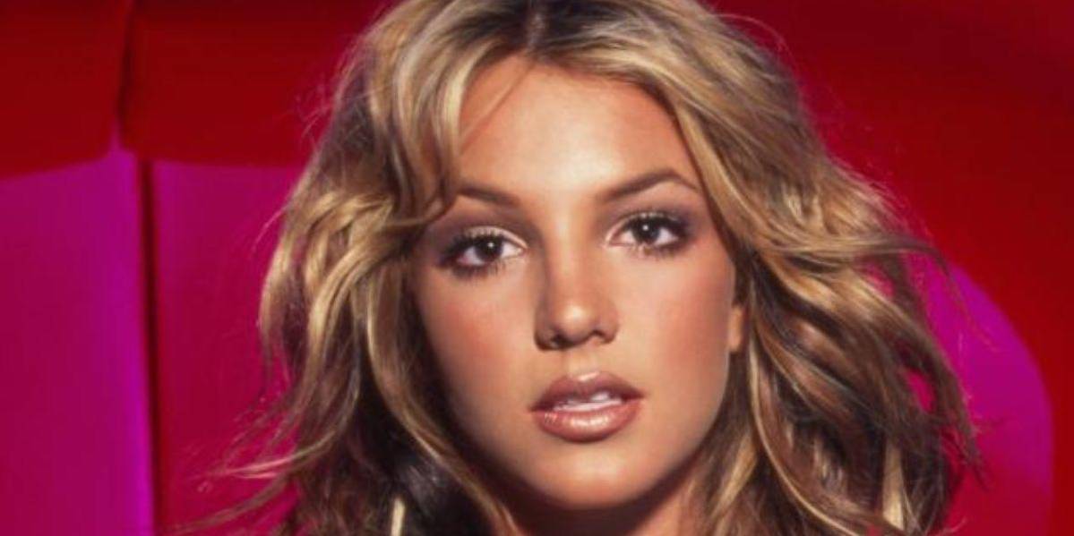 Con fotos en 'topless', Britney Spears celebra en México un año del fin de su tutela