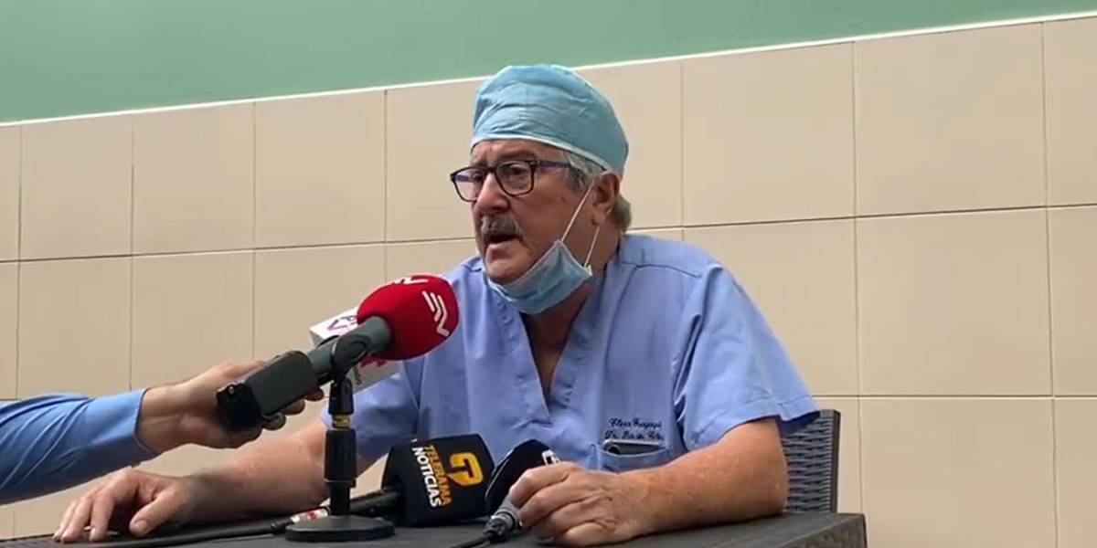 El doctor que atendió a la turista, mordida por un tiburón en Galápagos, dio detalles de su estado de salud