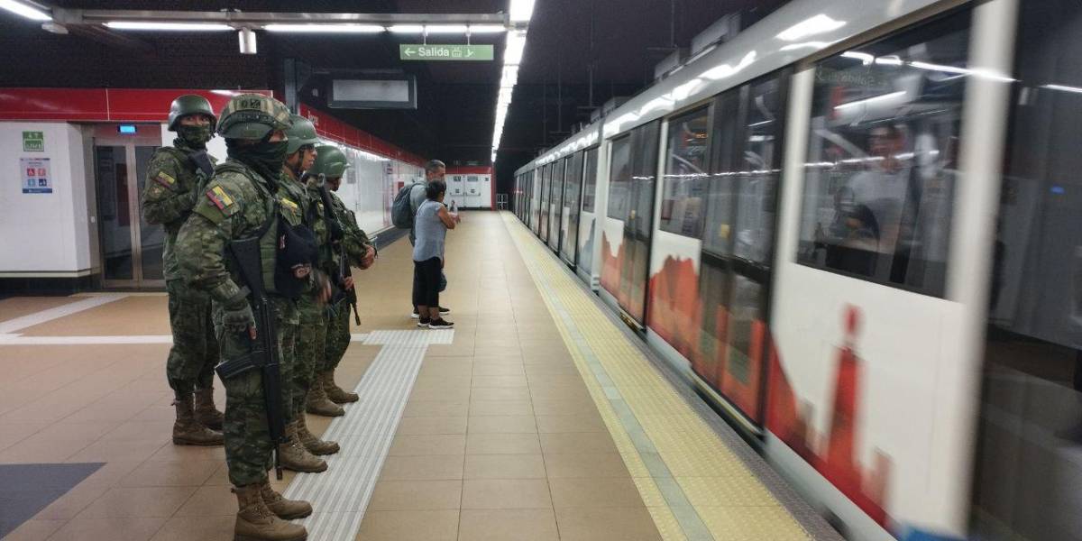 El Metro de Quito refuerza la seguridad en sus 15 estaciones ante contexto de atentados