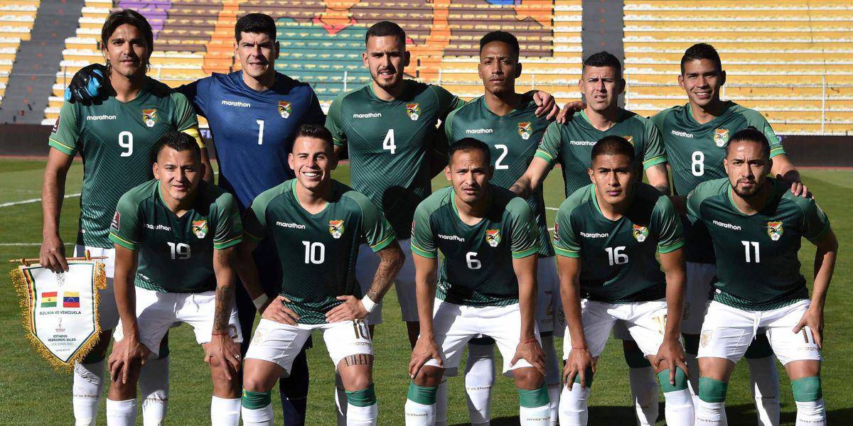 Bolivia elige a 26 de sus 53 jugadores convocados para enfrentar a Ecuador
