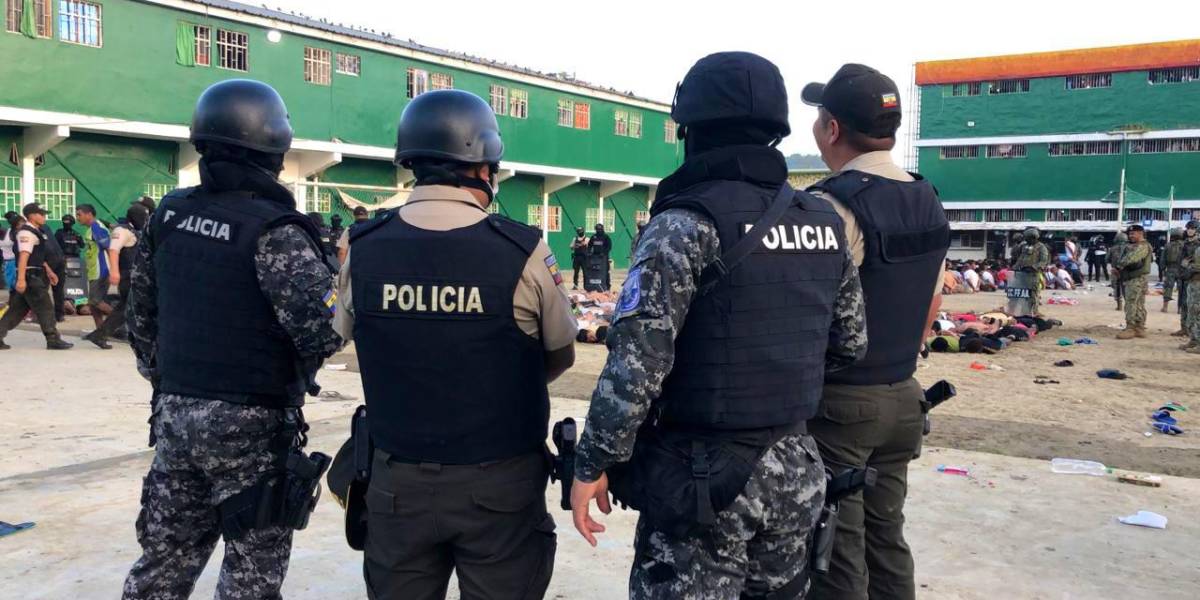 48 reos escaparon de la cárcel de Esmeraldas; cinco están recapturados