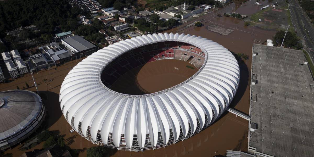 El Gobierno de Brasil pedirá la suspensión de los torneos de fútbol por las inundaciones