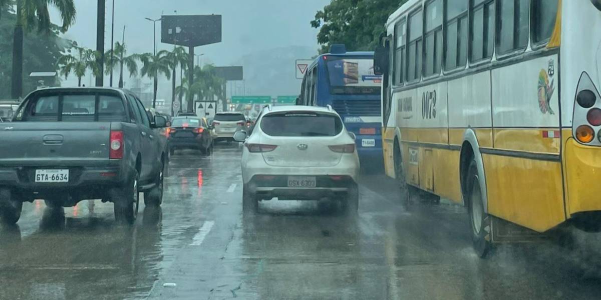 Guayaquil soportó en tan solo 3 días lo que debía llover en un mes