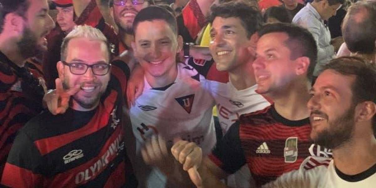 Copa Libertadores: Hinchas de Flamengo recordaron a LDUQ