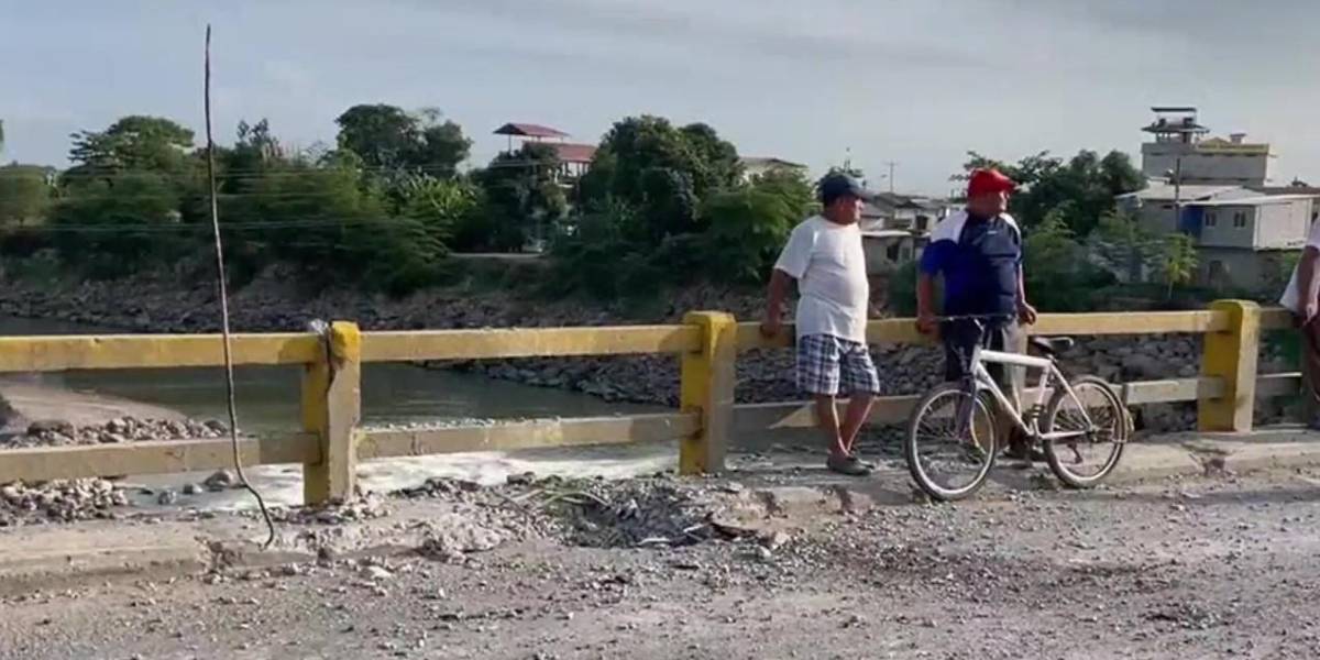 Sujetos quisieron destruir puente que conecta Machala con la provincia del Guayas