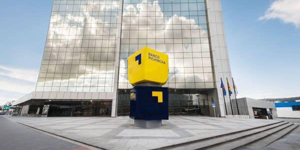 Superintendencia de Bancos se pronuncia por la suspensión de servicios del Banco Pichincha