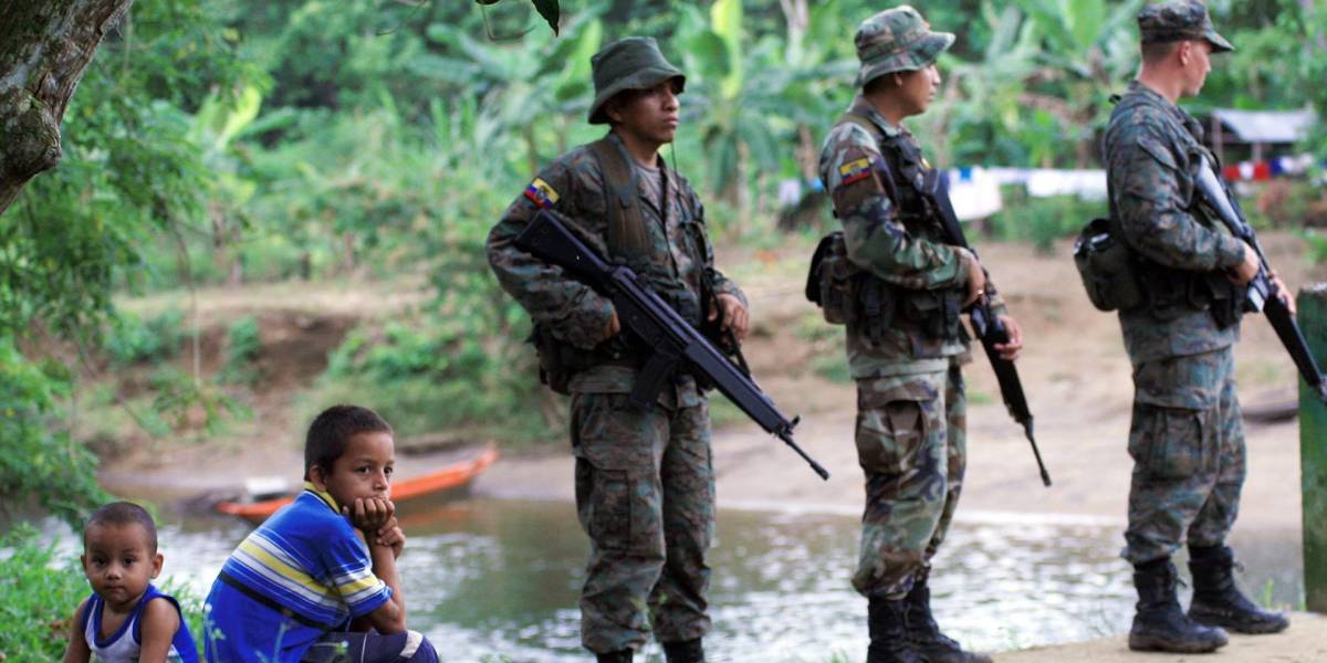 Familias de Ecuador lloran desapariciones imputadas a disidencias de las FARC