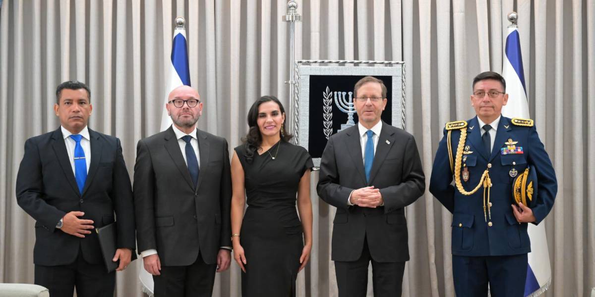 La vicepresidenta Verónica Abad entrega sus cartas credenciales al Gobierno de Israel como embajadora por la paz