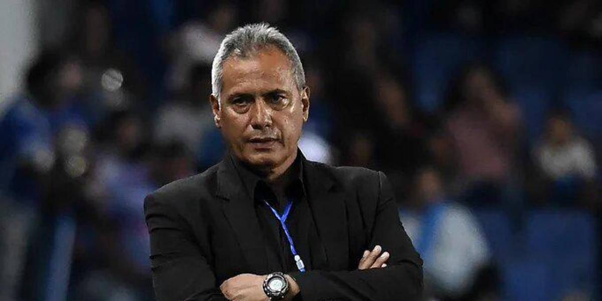 ¿Emelec, tras quedar eliminado en Copa Sudamericana, se puede quedar sin entrenador?