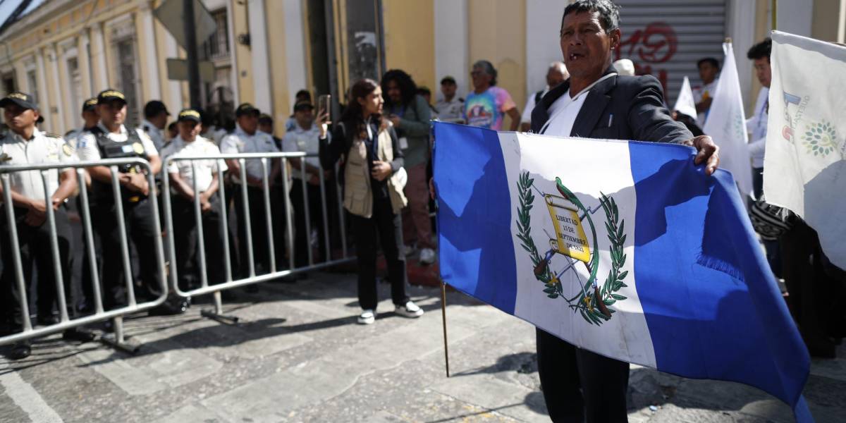 Problemas en el Congreso de Guatemala dilatan la investidura de Bernardo Arévalo como Presidente
