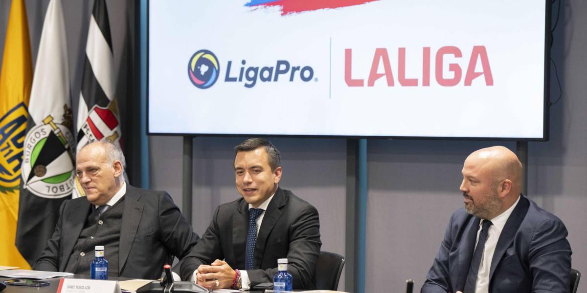 Daniel Noboa acuerda con la Liga española de fútbol un proyecto educativo en Ecuador