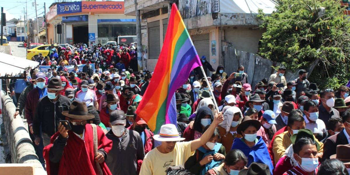 Medidas del Gobierno motivan protestas para el martes en todo el país, aseguran al menos 6 grupos sociales