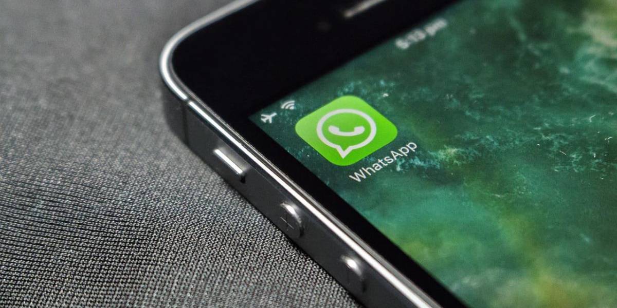 WhatsApp implementará una función para crear stickers con inteligencia artificial