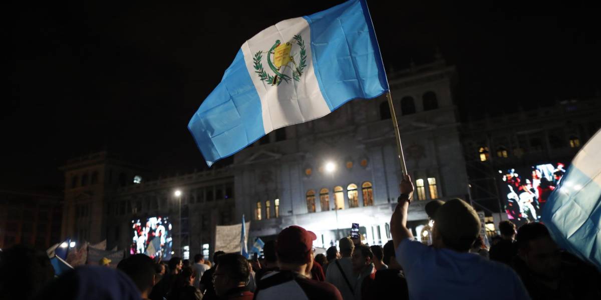 La Cancillería ecuatoriana expresa su preocupación por líos que impiden la posesión presidencial en Guatemala