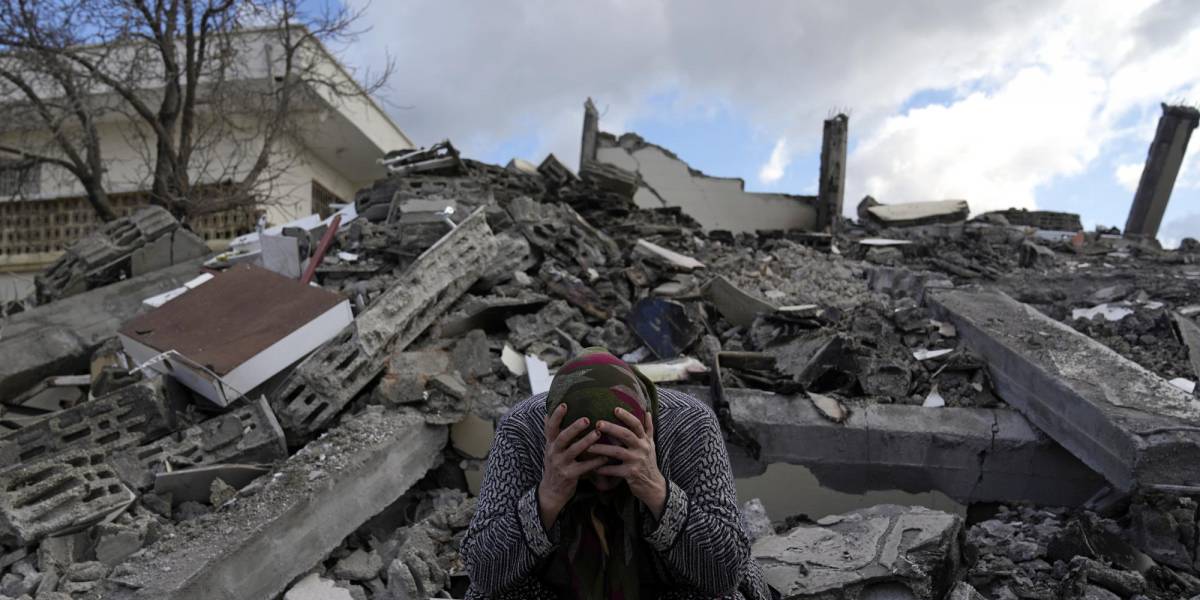 Ascienden a 11.000 los muertos por los terremotos en Turquía y Siria