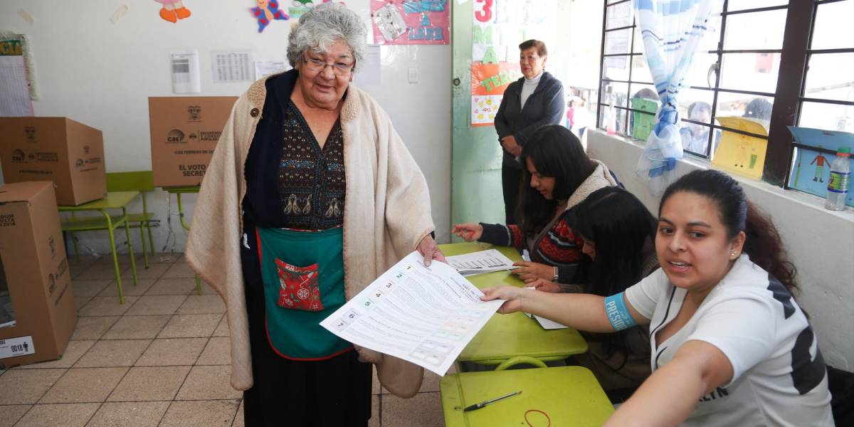Elecciones Ecuador 2023: seis datos que deben saber los miembros de las Juntas Receptoras del Voto