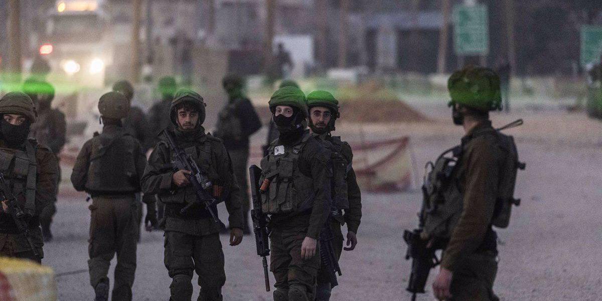 Doce palestinos y un policía israelí muertos en campo de Cisjordania durante operativo