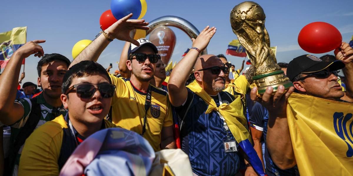 Qatar 2022: 'Banderazo' de hinchas ecuatorianos previo al duelo contra Países Bajos