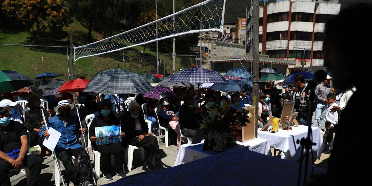 Quito: víctimas del aluvión en La Comuna fueron recordadas con una misa esta mañana