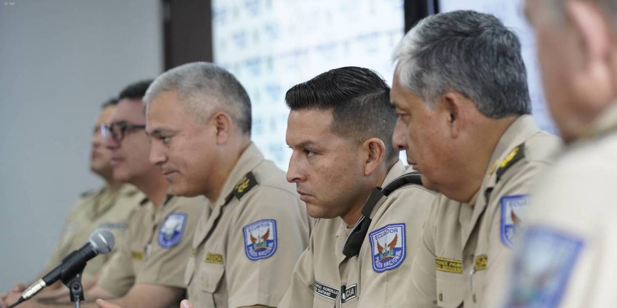 52 mil firmas respaldan campaña que busca que se conceda el indulto al policía Santiago Olmedo