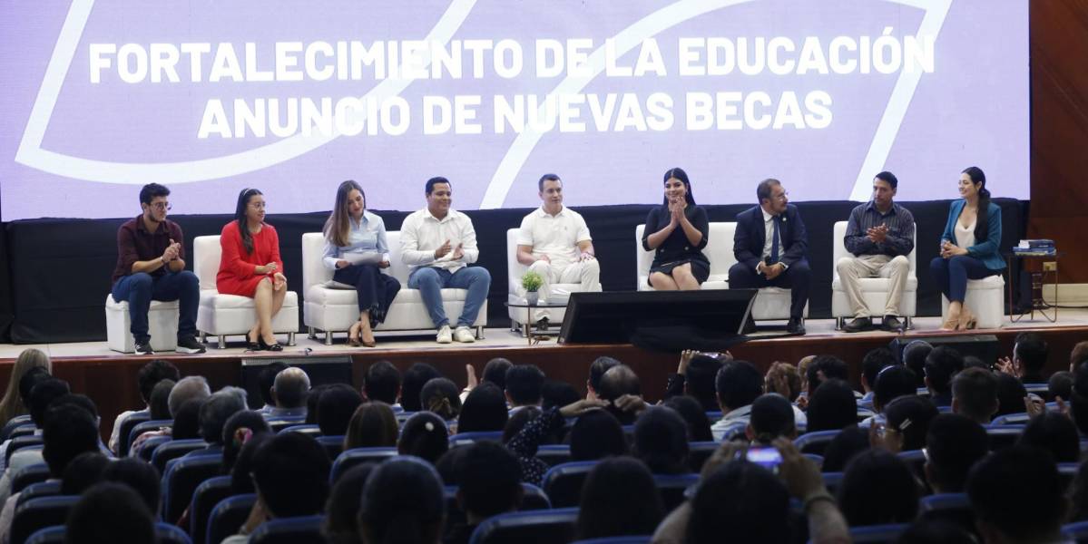 Gobierno ecuatoriano entregará 2 500 becas para estudios de tercer nivel técnico y tecnológico