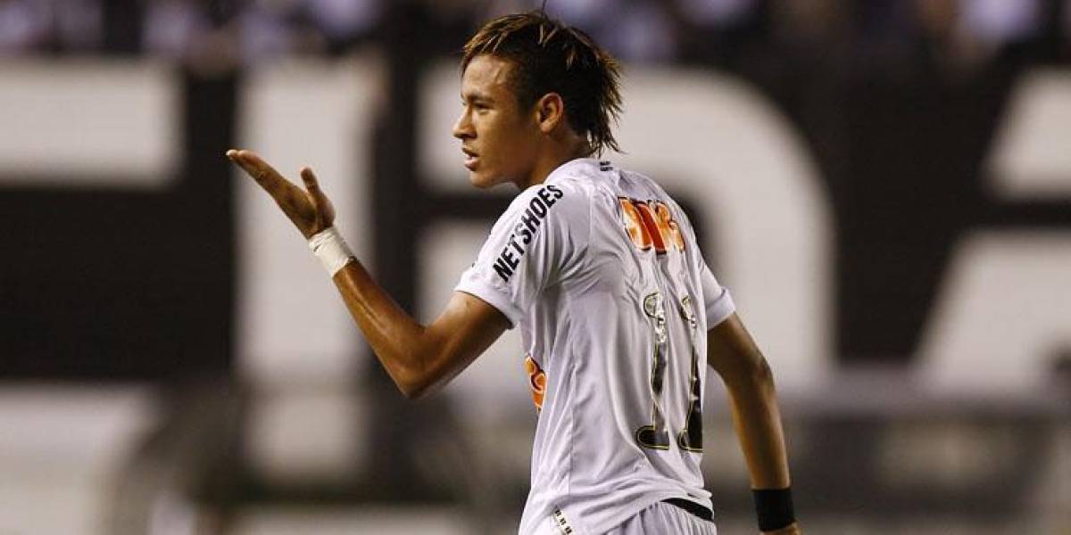 Neymar le pidió al presidente del Santos reservar el número 11 hasta su regreso