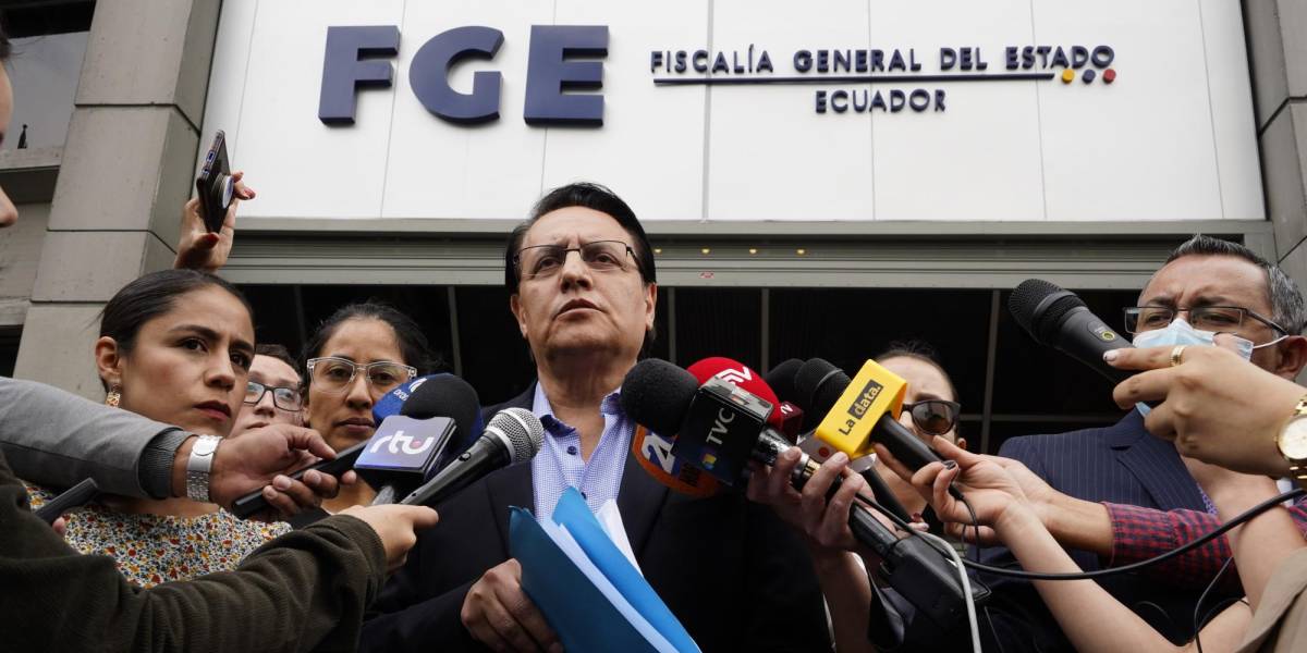 Fernando Villavicencio entregó a la Fiscalía nombres de candidatos vinculados al narcotráfico