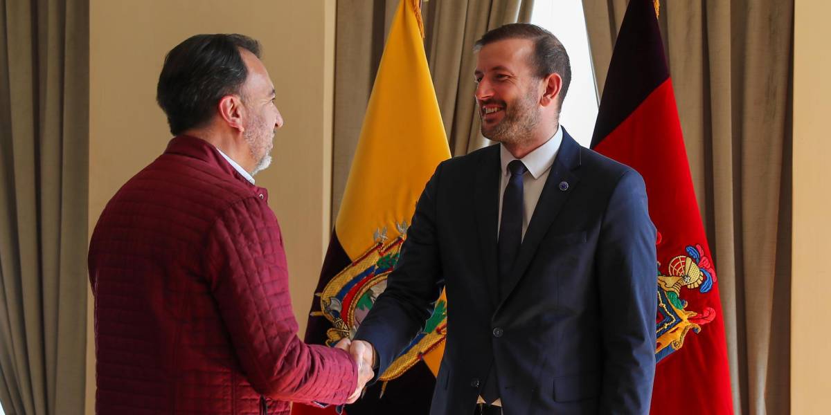 El comisario de Ambiente de la Unión Europea, Virginijus Sinkevičius, visita a Ecuador