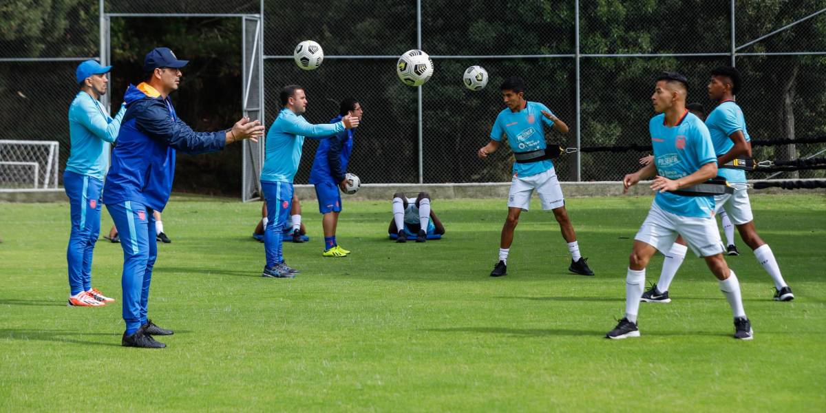 La sub-20 de Ecuador entrena a doble jornada pensando en el Sudamericano