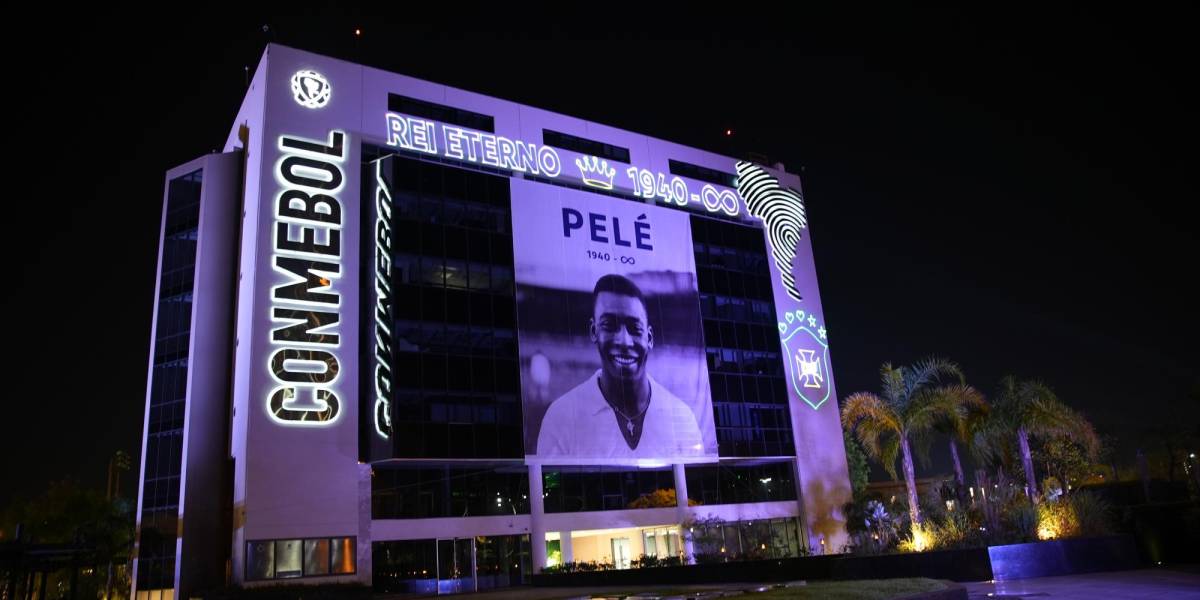Sede de Conmebol en Paraguay rinde homenaje a Pelé