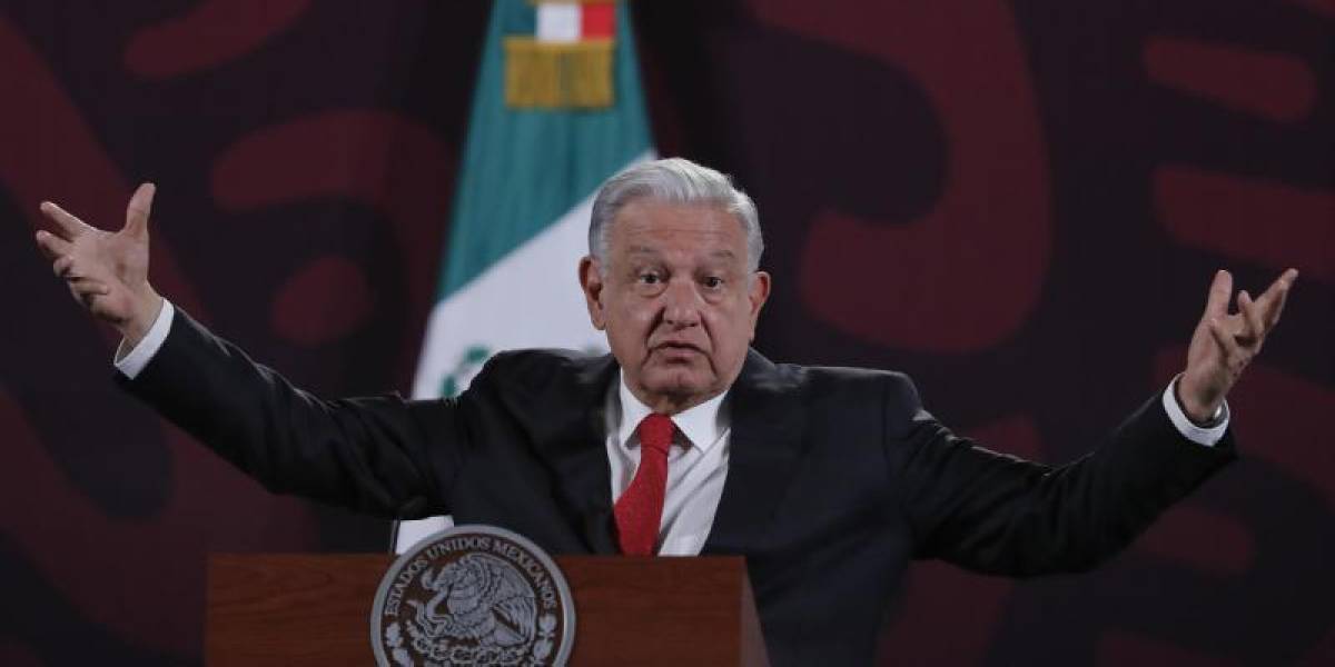 Andrés López Obrador reconoce un déficit de generación eléctrica ante los apagones en México