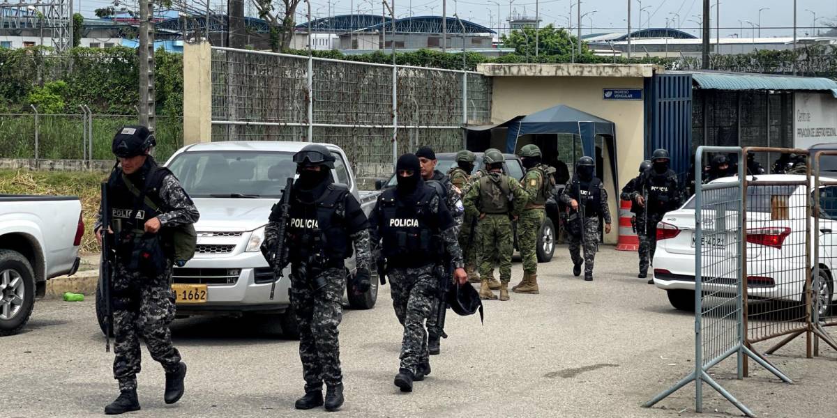 Despliegue policial y militar en la cárcel Regional de Guayaquil este 7 de enero de 2024