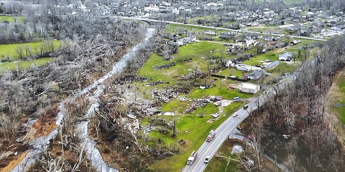 Una devastadora tormenta con tornados deja al menos cinco muertos en Estados Unidos