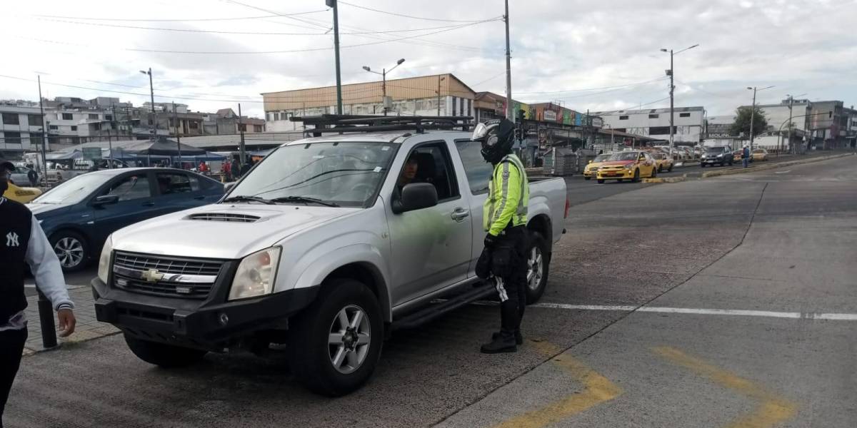 Quito: operativos de tránsito y de seguridad se ejecutan durante el feriado
